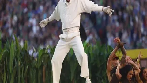 哈登数据亮眼却错失最佳，亚历山大双纪录领跑今日之星